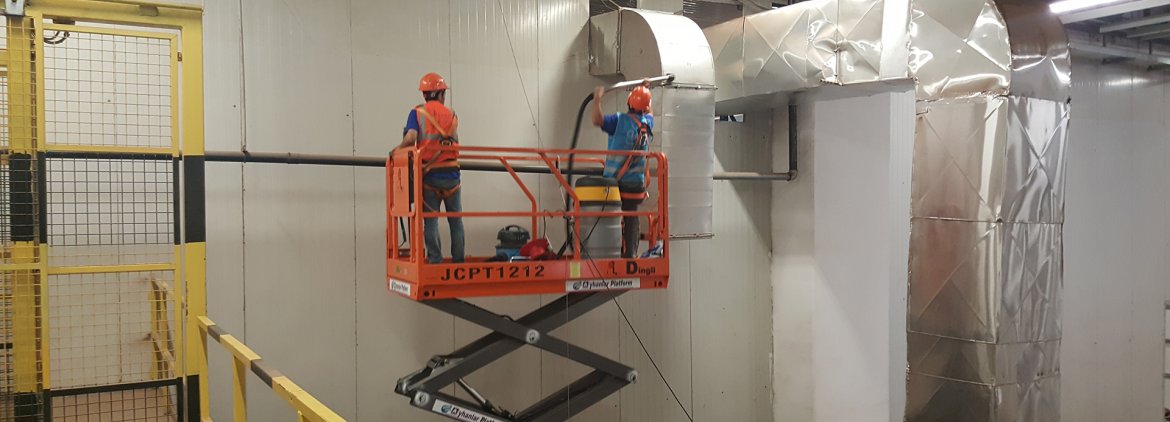 Fabrika Temizliğinde Uzman Servisler