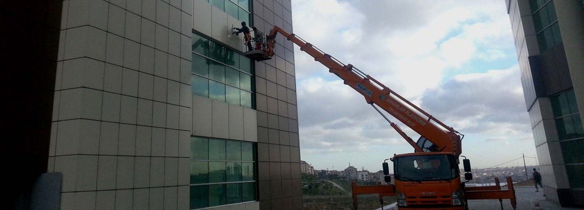 Dış Cephe Temizliğinde Profesyonel Servisler